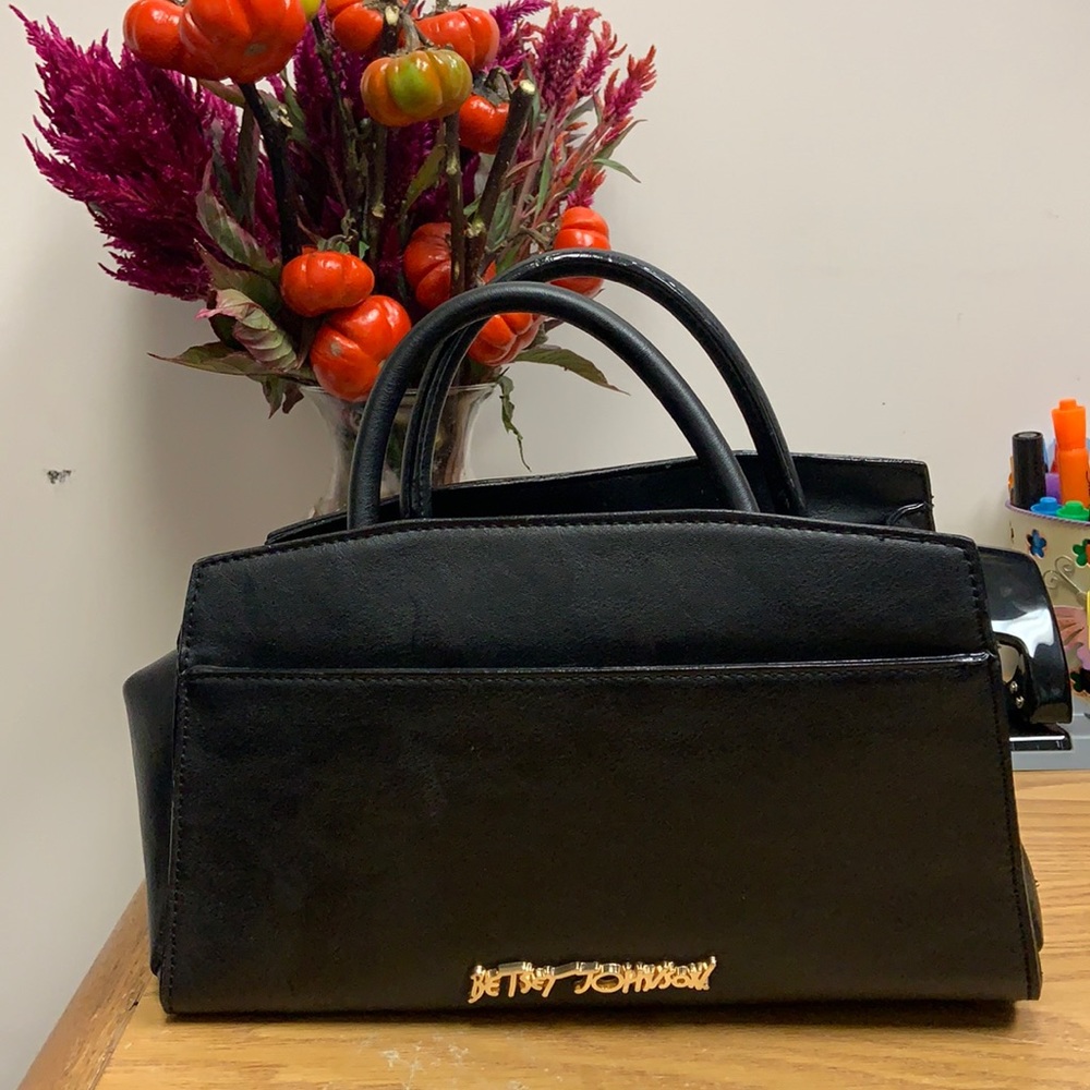 Betsy Johnson cheetah bow bag